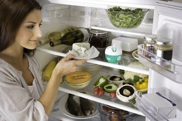 Dọn dẹp tủ lạnh ngăn nắp