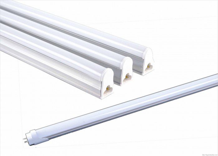 Tháo nắp máng, kiểm tra và thay tắc te (starter)